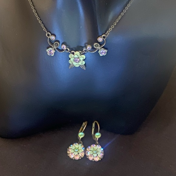 Michal Negrin Vintage Necklace and Earrings. - Picture 4 of 9